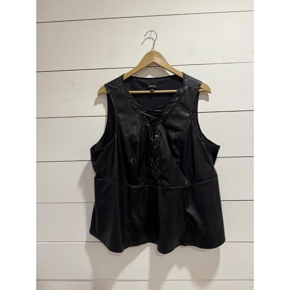 Torrid Peplum Faux Leather Lace Up Top Sz 3/3X